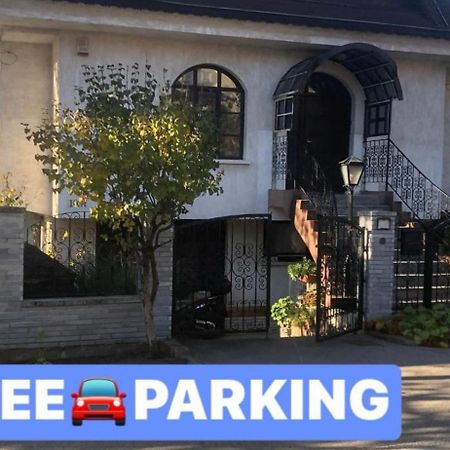 Luxury Eagle Apartman Budapest Bagian luar foto