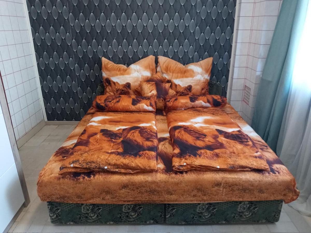 Luxury Eagle Apartman Budapest Bagian luar foto