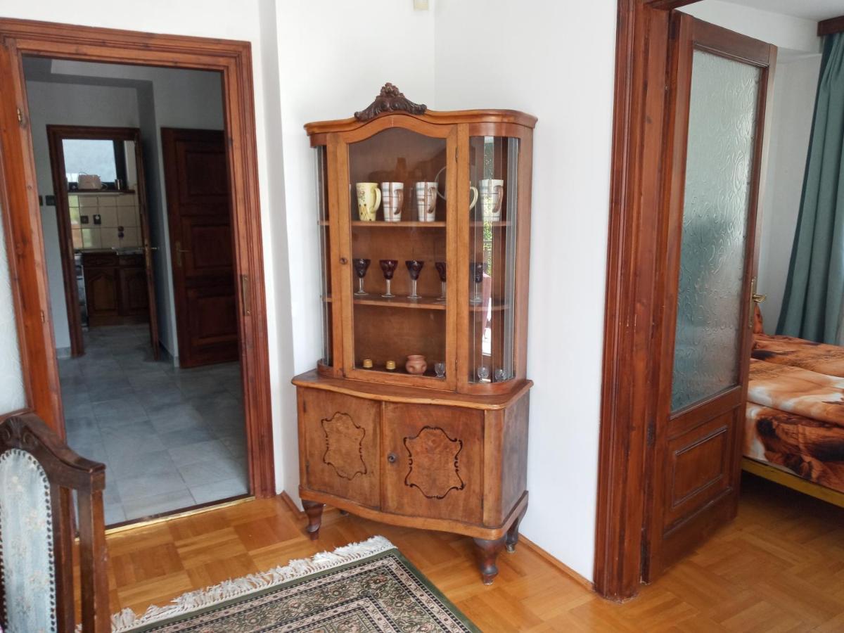 Luxury Eagle Apartman Budapest Bagian luar foto