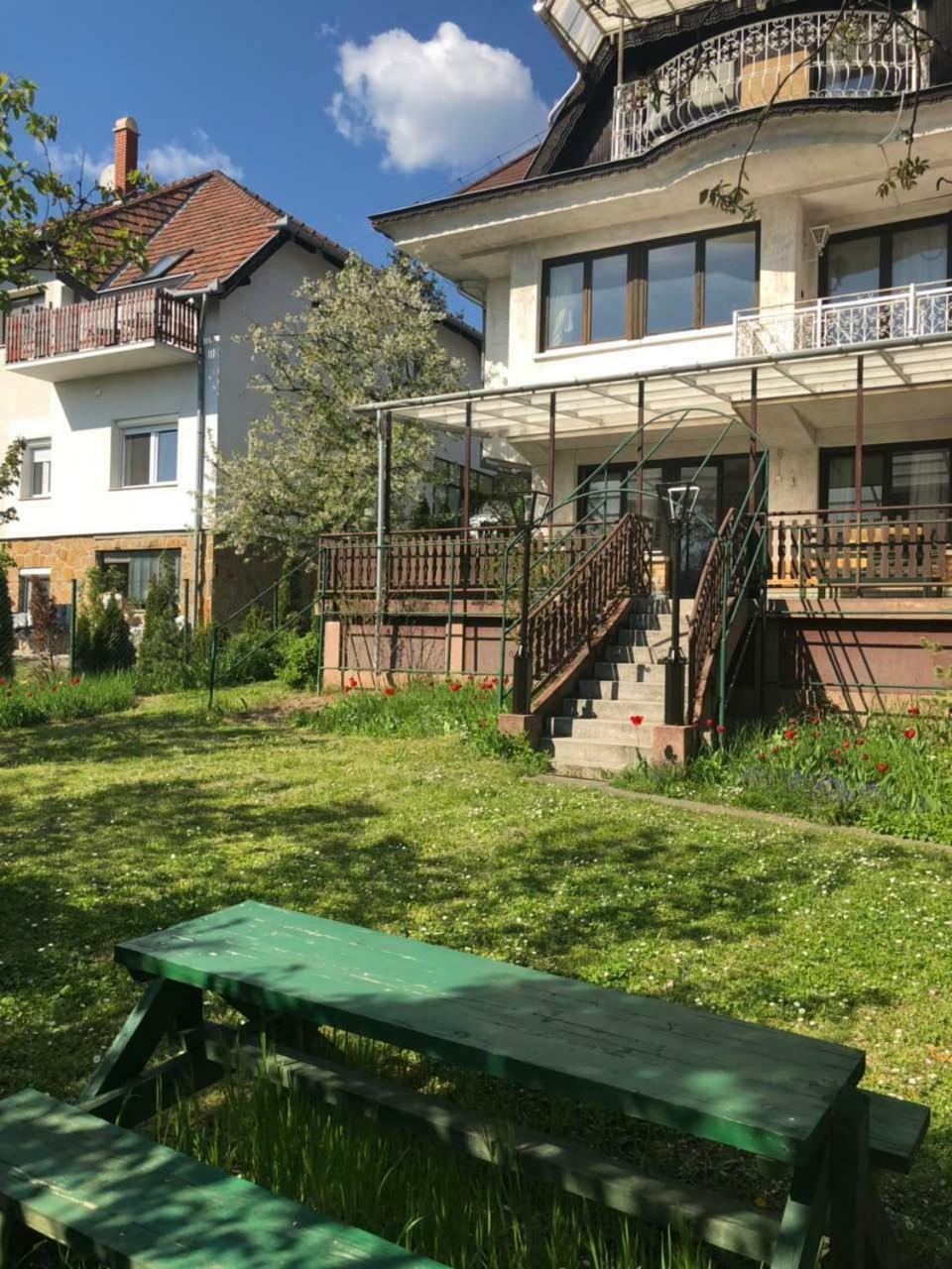 Luxury Eagle Apartman Budapest Bagian luar foto